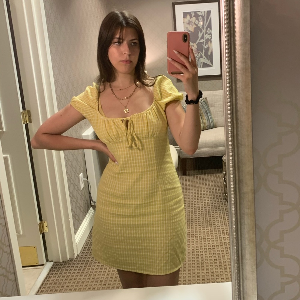 Meet your Posher, Olivia